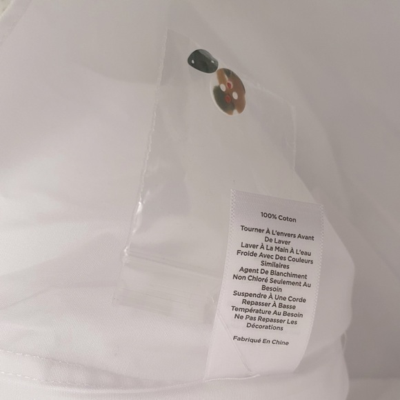 NWT TALBOTS PLUS EMBELLISHED HOLLY BERRY BUTTON FRONT WHITE SHIRT 2X - Picture 5 of 6